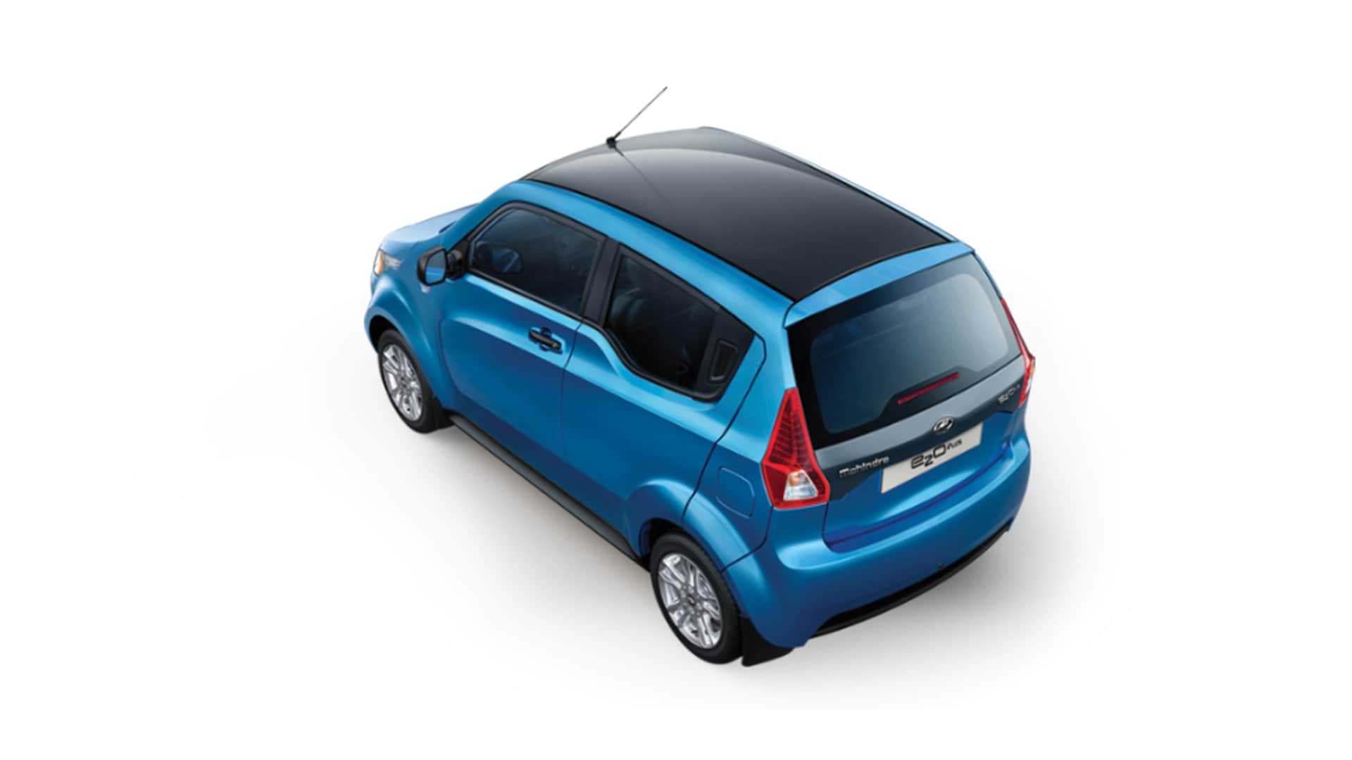 Mahindra  e2o plus 2016 P8 Exterior